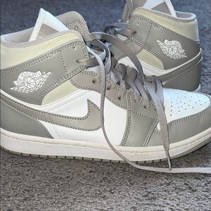 Nike Women's White and Tan Sneakers